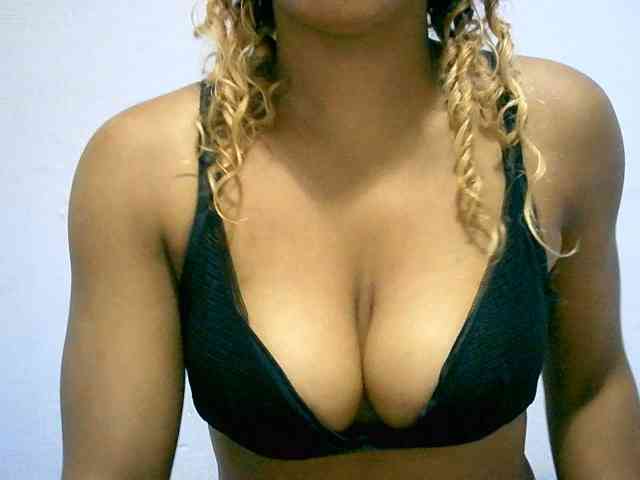 BelliBellaha webcam