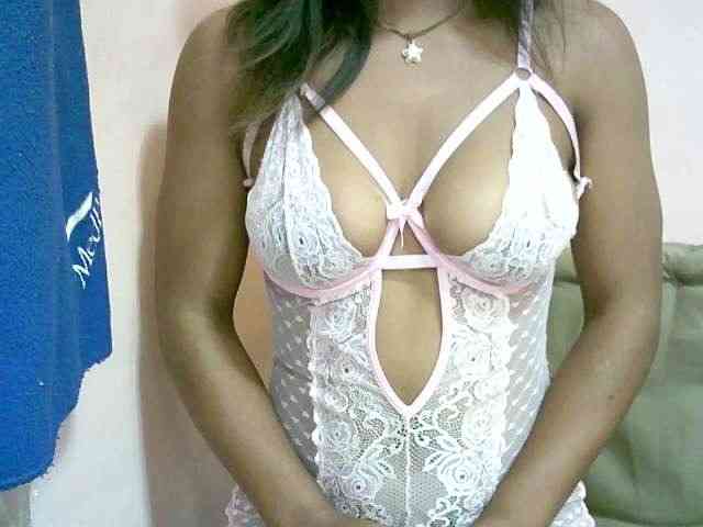 BelliBellaha Live Webcam on BongaCams