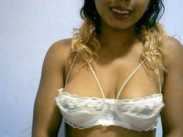 BelliBellaha webcam