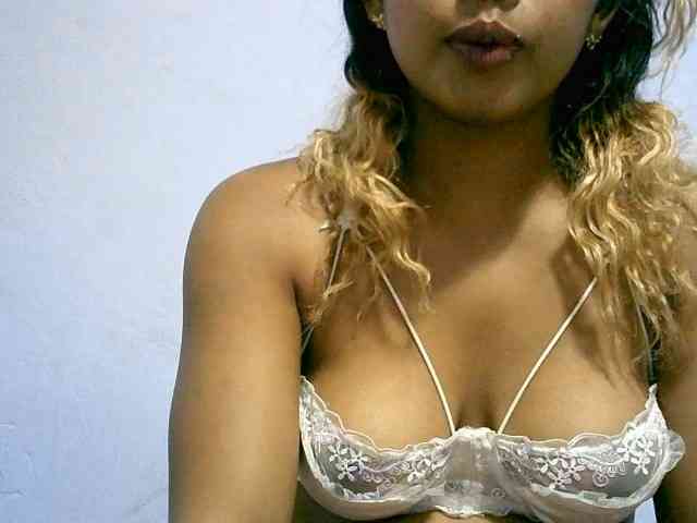 BelliBellaha webcam