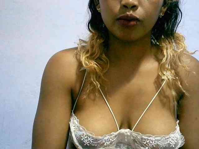 BelliBellaha webcam