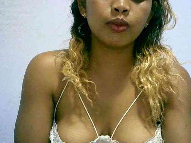 BelliBellaha webcam