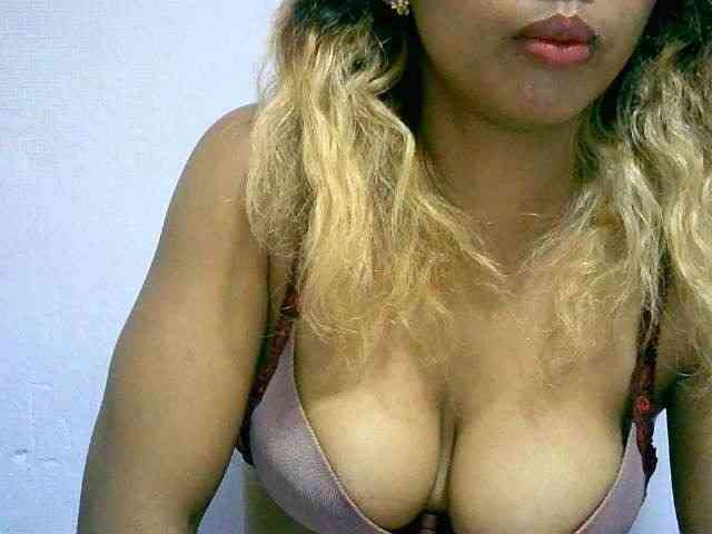 BelliBellaha webcam