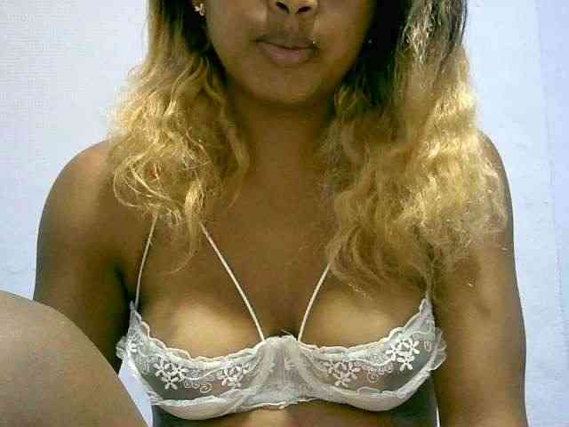 BelliBellaha webcam