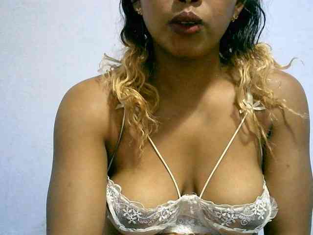 BelliBellaha webcam