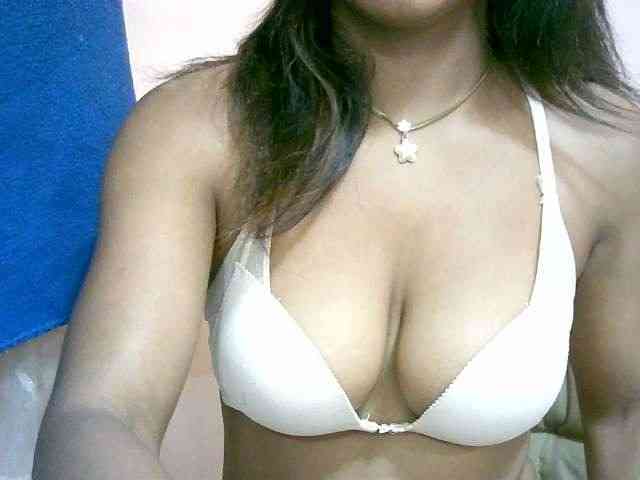 BelliBellaha Live Webcam on BongaCams