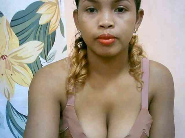 Bellibellaha's cam show statistics and live stream