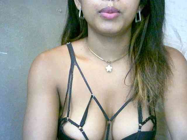 BelliBellaha Live Webcam on BongaCams