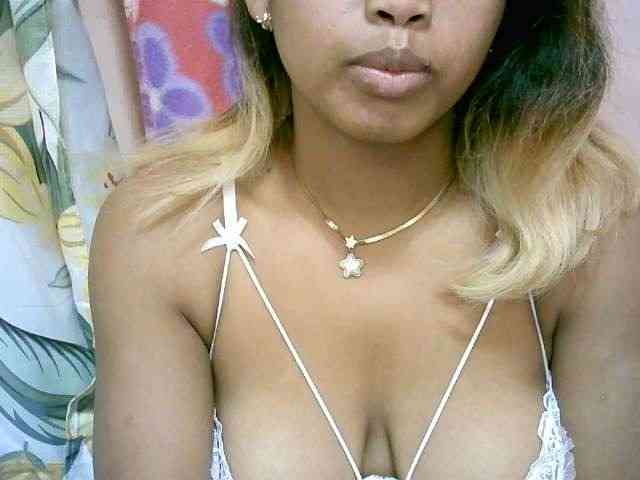 BelliBellaha webcam