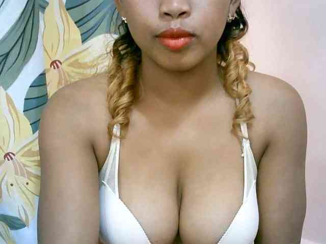 BelliBellaha webcam