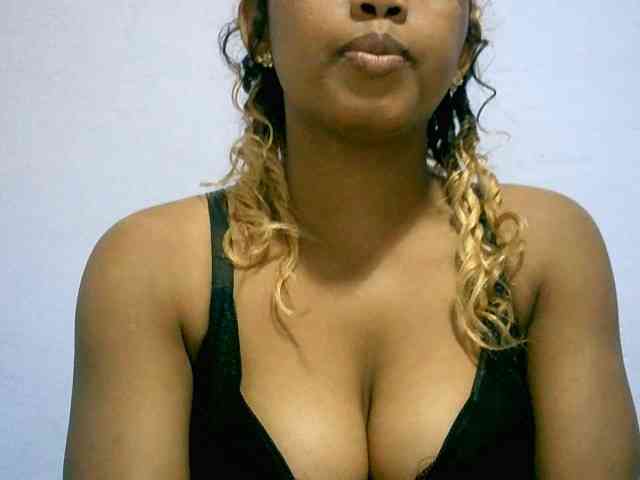 BelliBellaha webcam