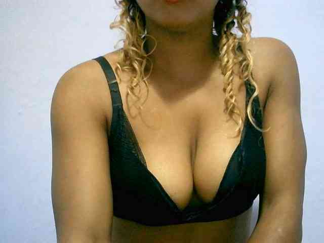 BelliBellaha webcam