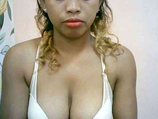 BelliBellaha webcam