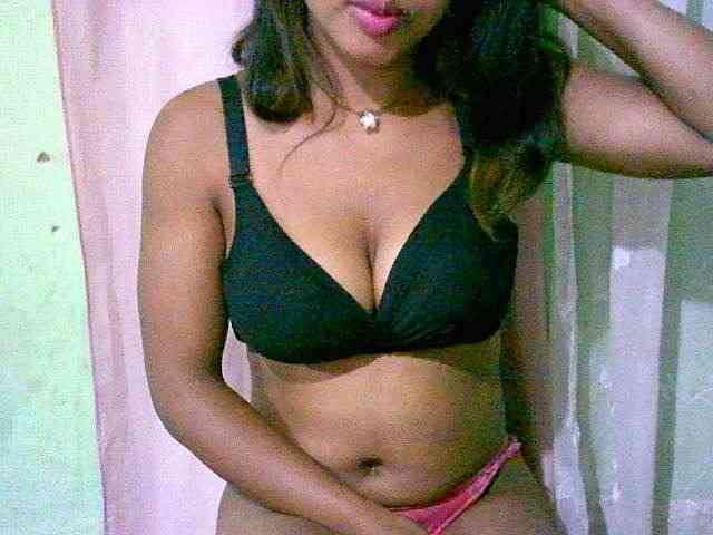 BelliBellaha Live Webcam on BongaCams
