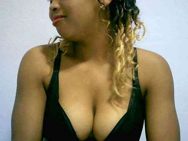 BelliBellaha webcam