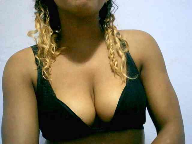 BelliBellaha webcam