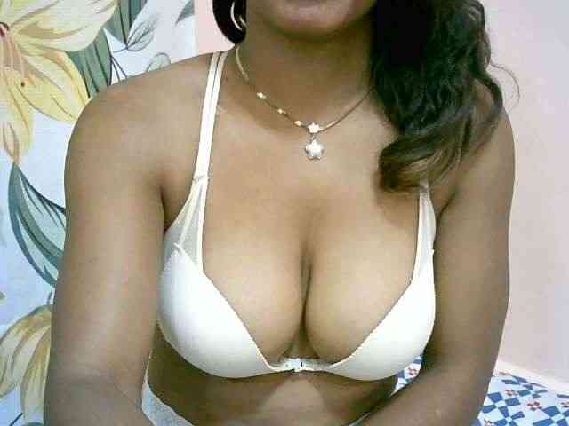 BelliBellaha webcam