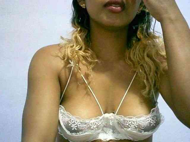 BelliBellaha webcam