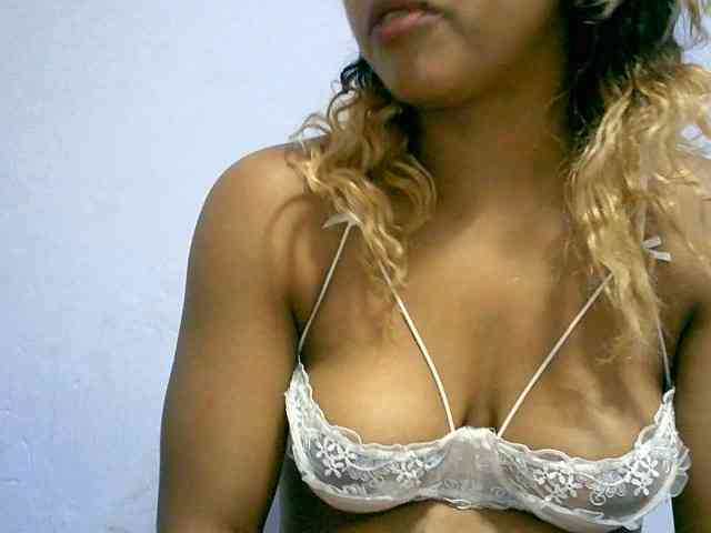 BelliBellaha webcam