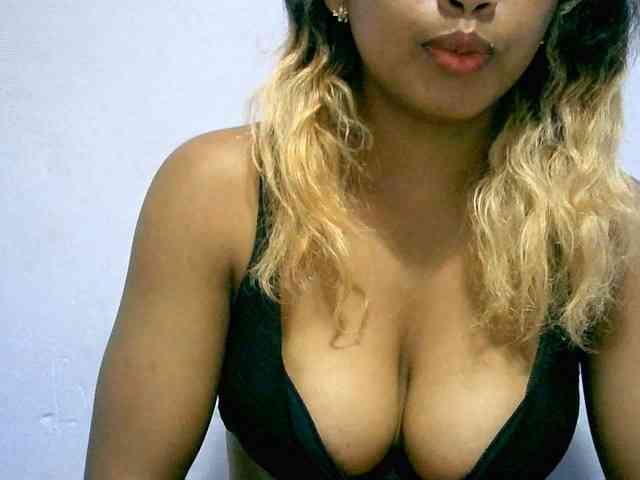 BelliBellaha webcam