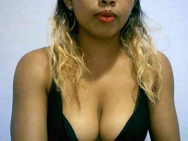 BelliBellaha webcam