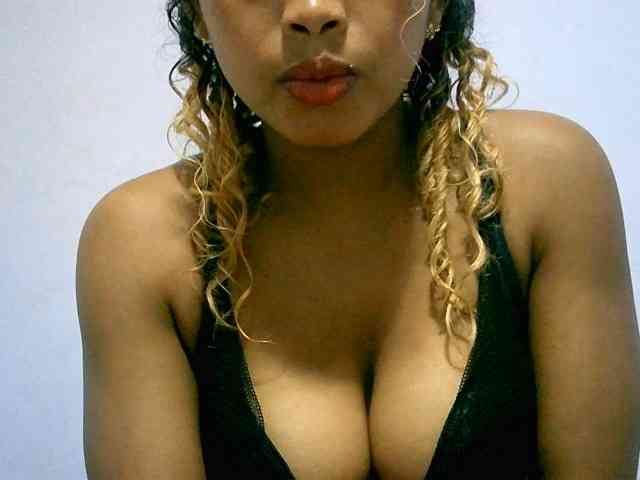 BelliBellaha webcam