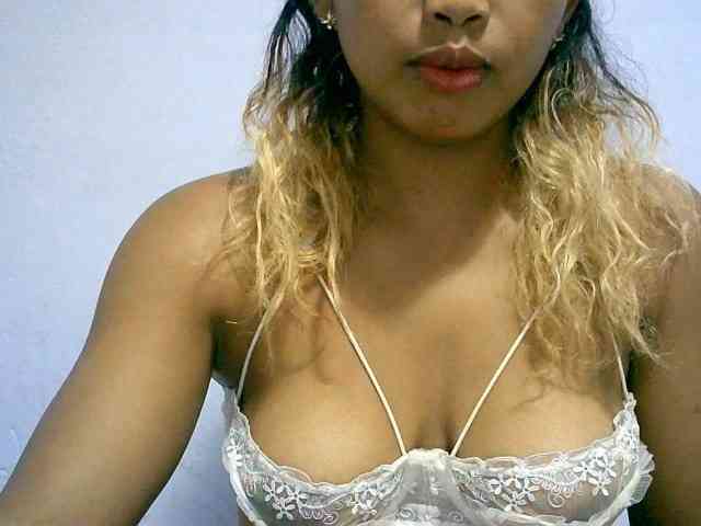 BelliBellaha webcam