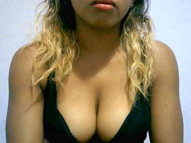BelliBellaha webcam