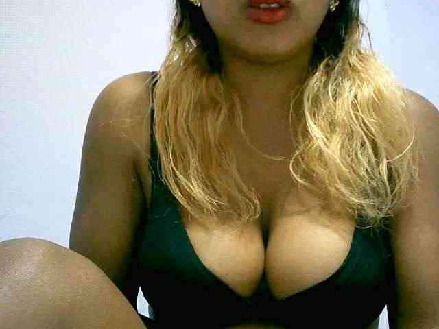 BelliBellaha webcam