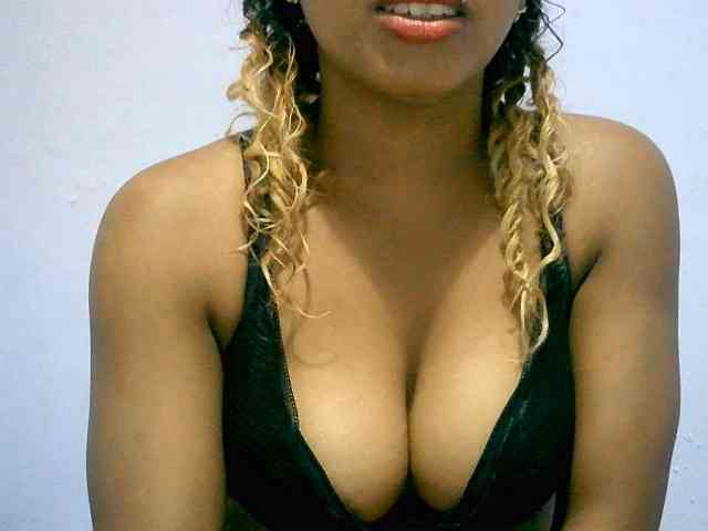BelliBellaha webcam