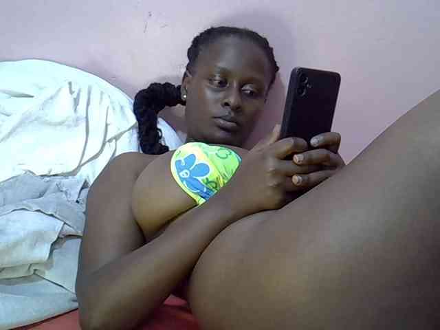 Sweetystarlit webcam