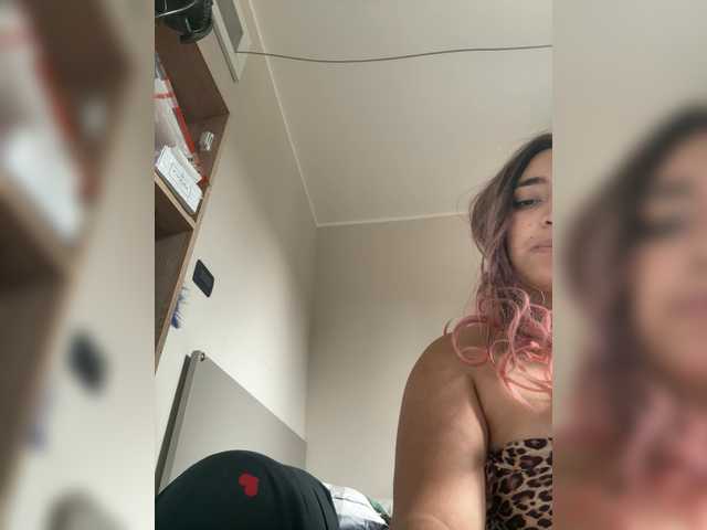 Picara-09's BongaCams show and profile