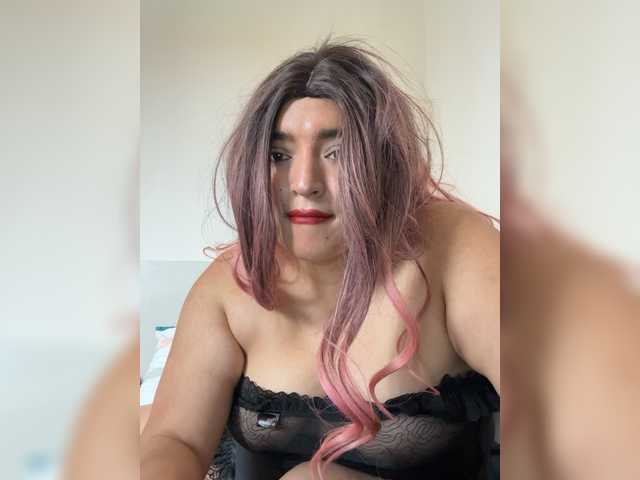 Picara-09's BongaCams show and profile