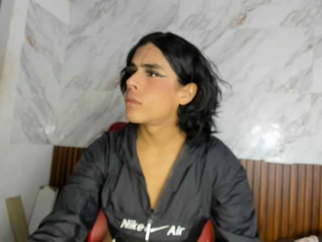 estefani-robles live cam