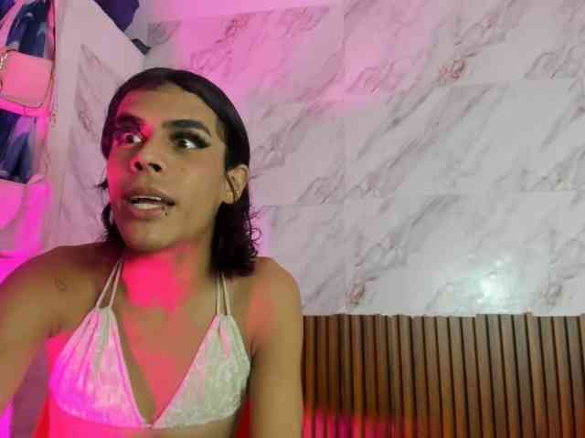 estefani-robles Live Webcam on BongaCams