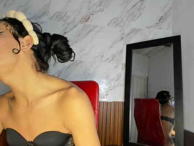 estefani-robles Sex Cam Show