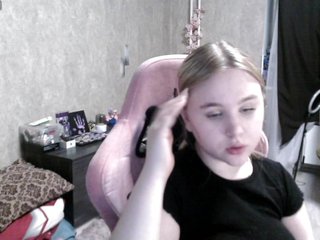 Ariana-May Porn Show