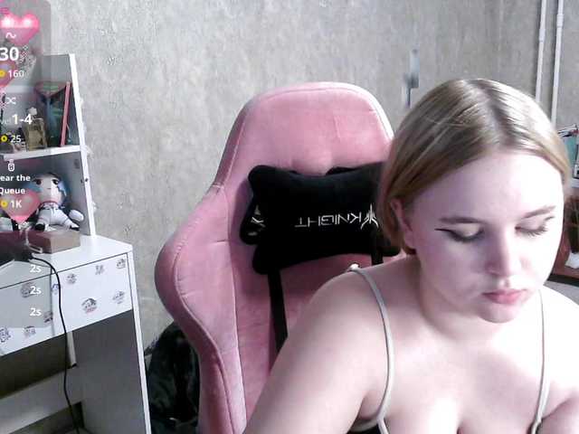 Ariana-May's BongaCams show and profile