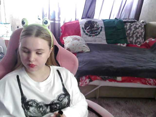 Ariana-May's BongaCams show and profile