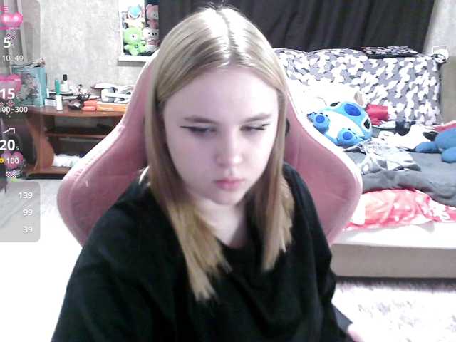 Ariana-May's BongaCams show and profile