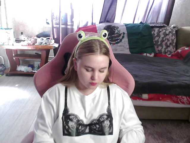 Ariana-May's BongaCams show and profile