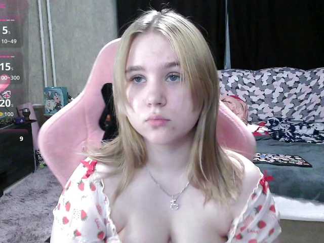 Ariana-May's BongaCams show and profile