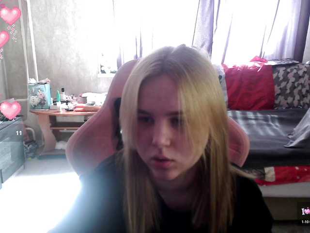 Ariana-May's BongaCams show and profile