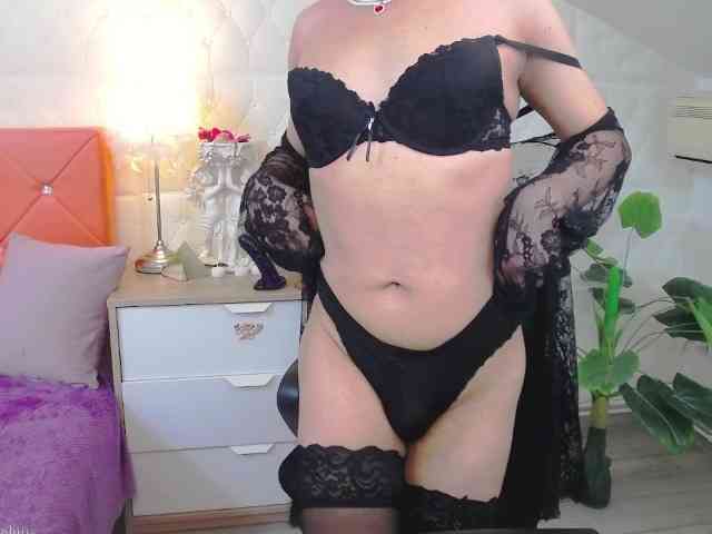 FemCupid Live Webcam on BongaCams