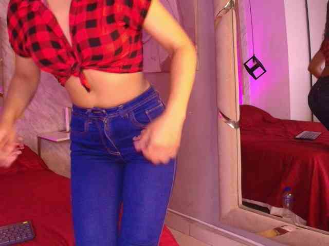 MiaTtentacion webcam