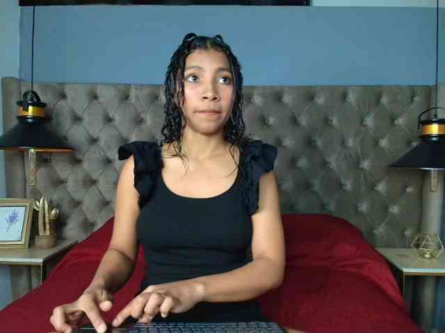 MiaTtentacion webcam