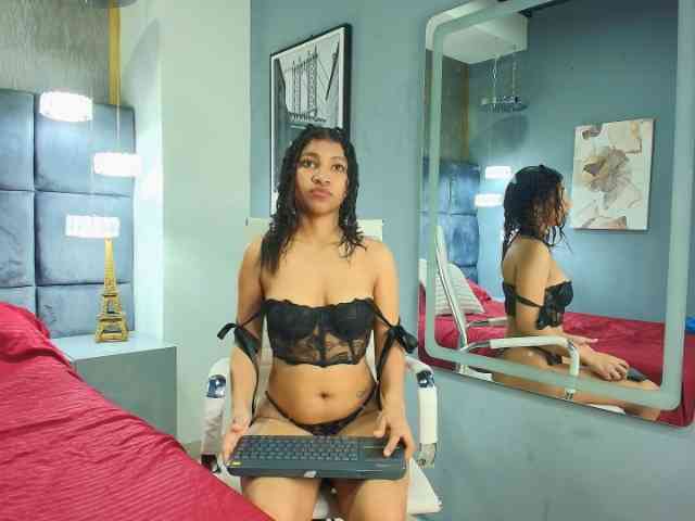 MiaTtentacion webcam