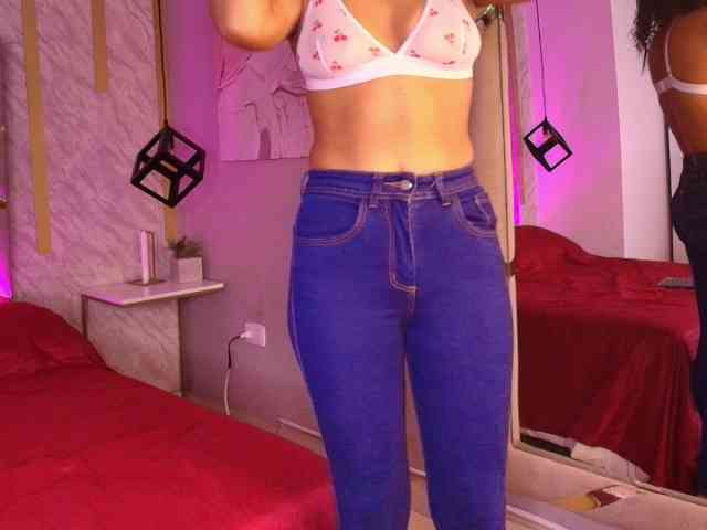 MiaTtentacion webcam