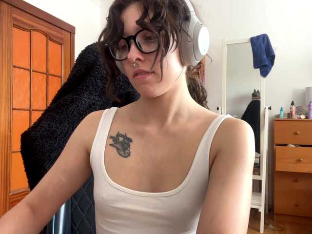 PlushPoutX live cam on BongaCams