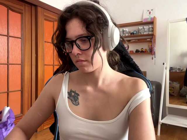 plushpoutx live sex show